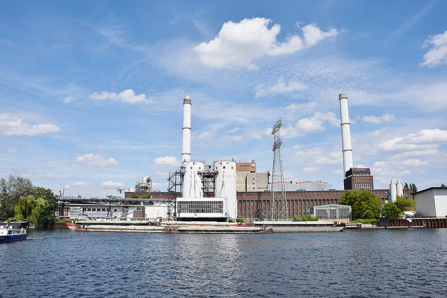 27620806904_83428a479b_z